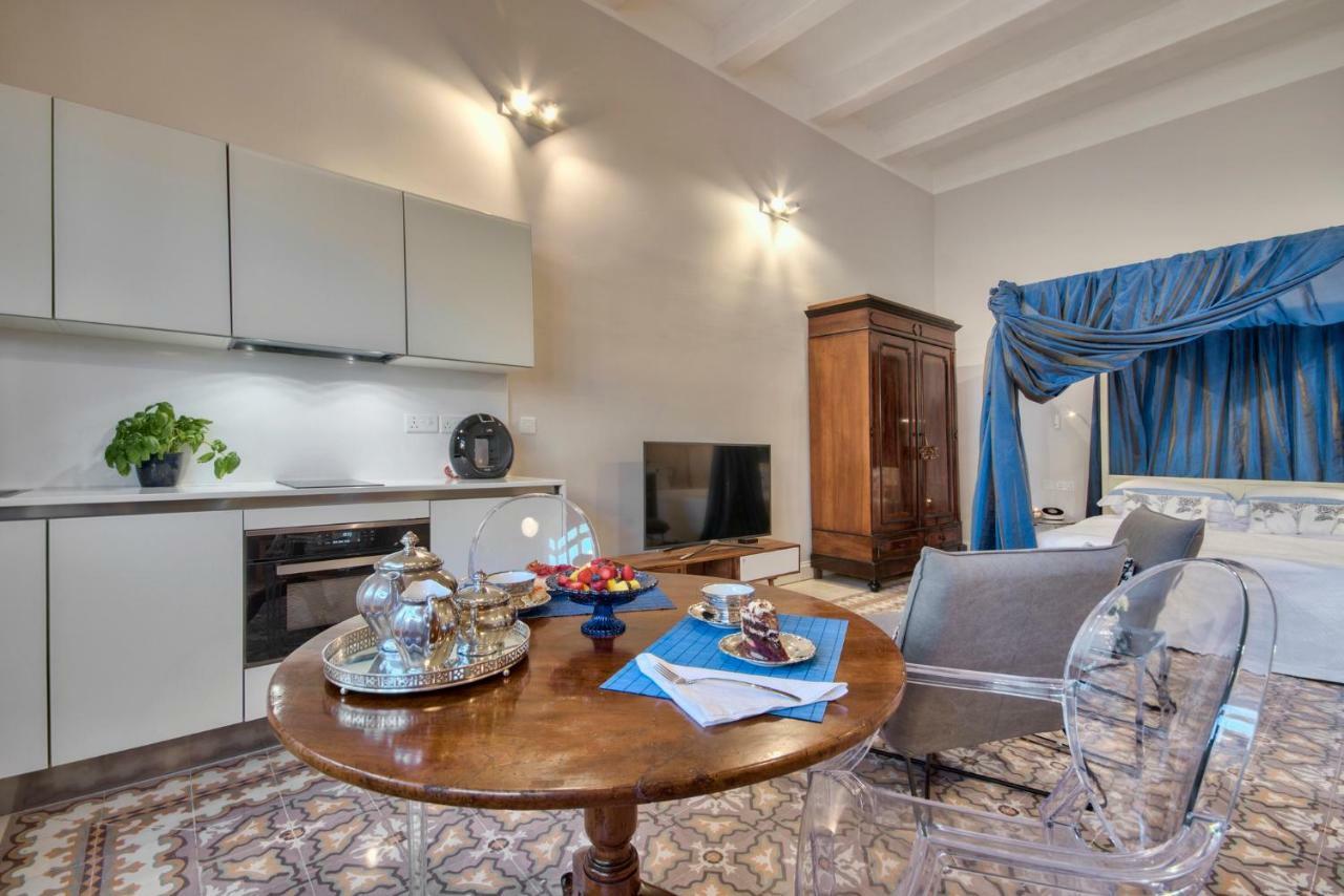 Mint Suite No3 Валетта Экстерьер фото